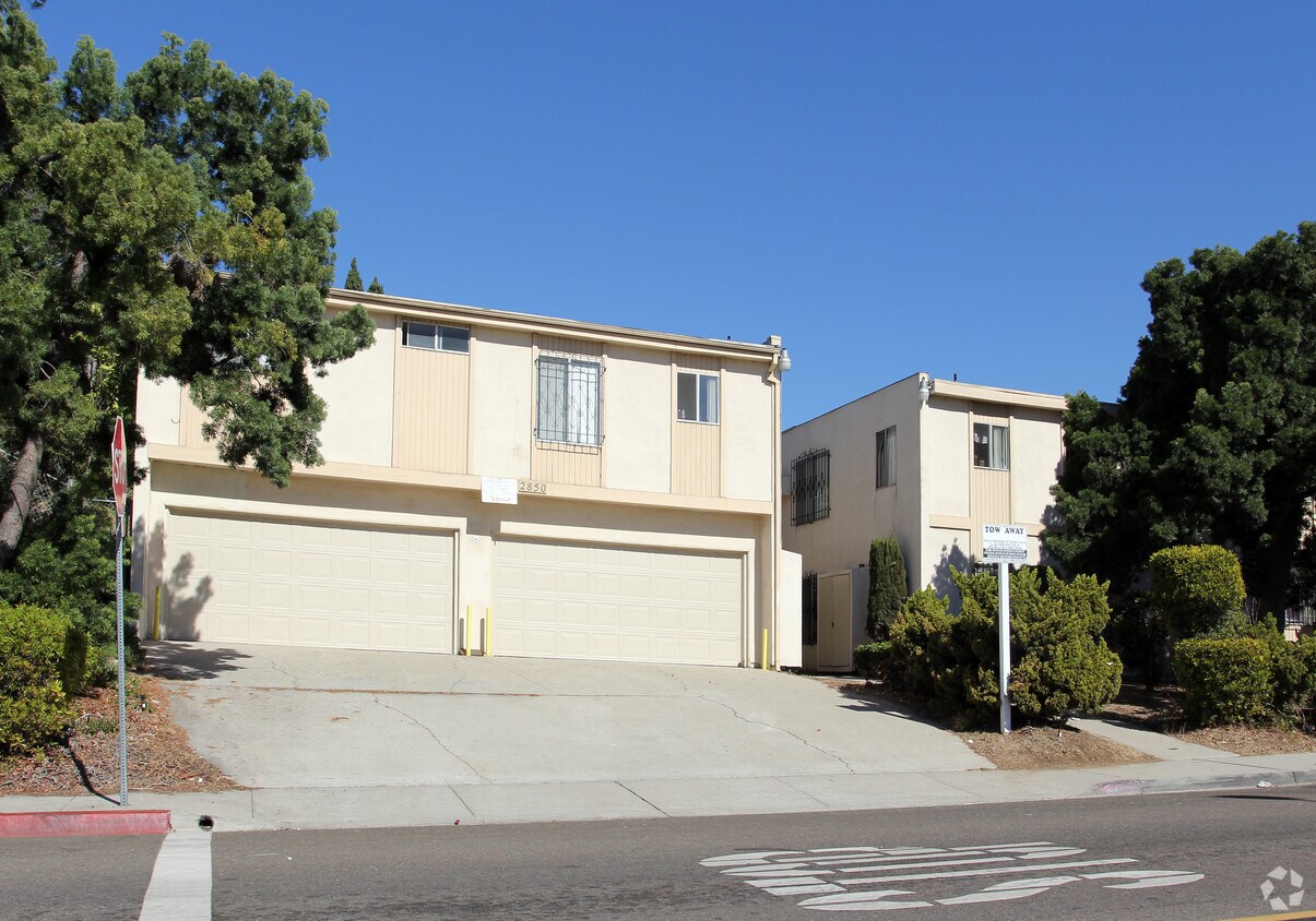Primary Photo - 2850-2890 Island Ave