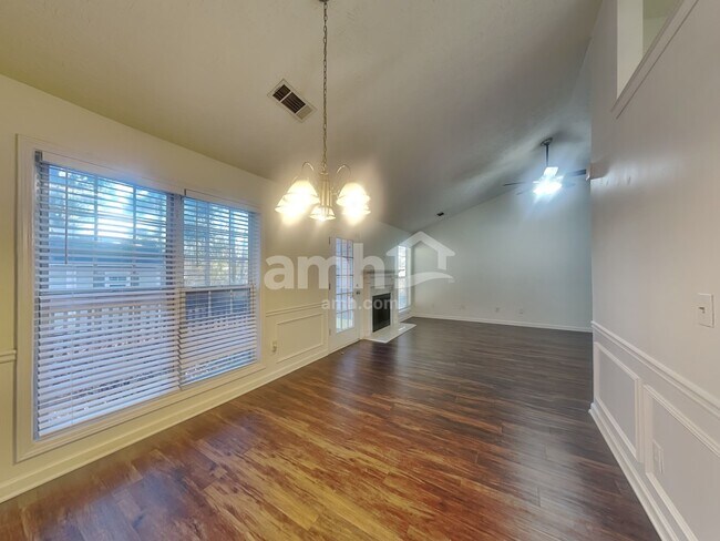 Building Photo - 951 Garden Oak Ct