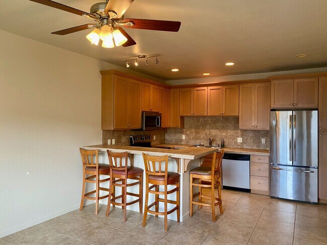 Foto del edificio - 3 bed / 1.5 bath condo located in Kailua Kona