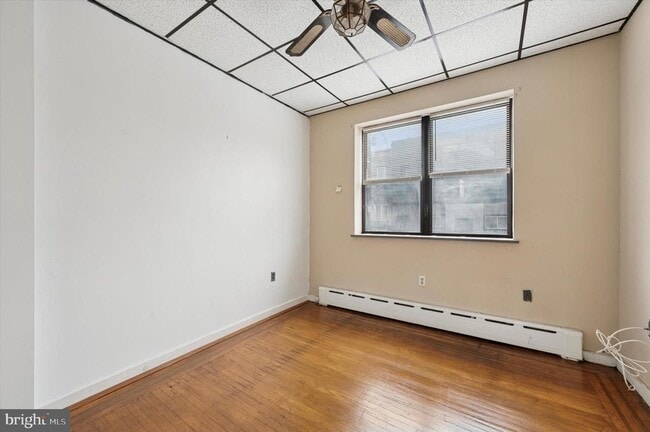 Building Photo - 1639 Wolf St