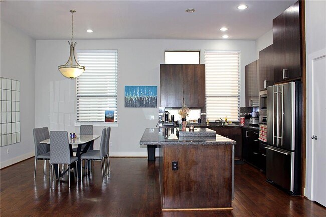 Foto del edificio - 1504 Hazel St