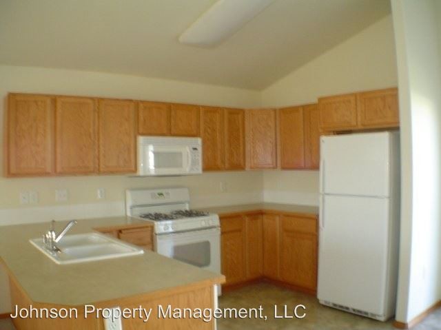 Building Photo - 3 br, 2 bath House - 1714 W. Tieton Ave.