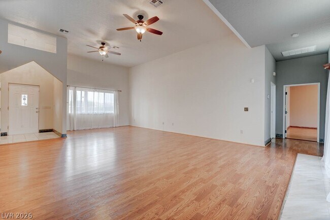 Foto del edificio - 4880 Dorrell Ln