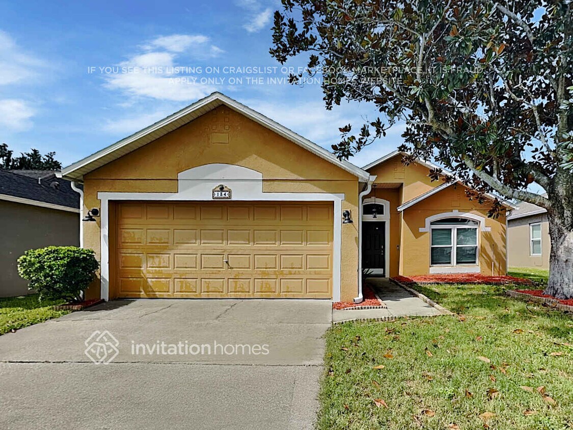 Foto principal - 134 Monterey Oaks Dr