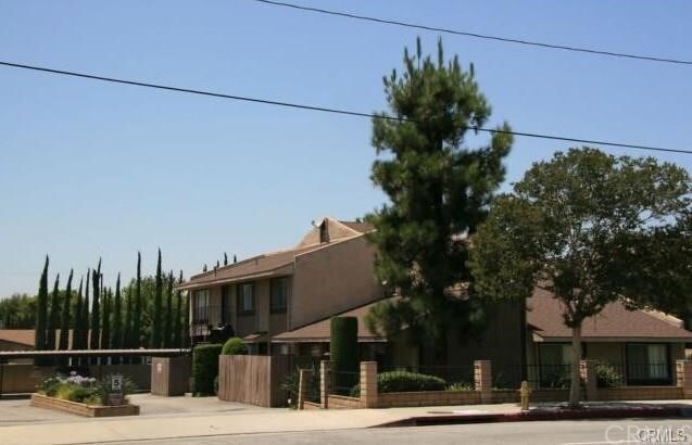 Foto del edificio - 5335 N Barranca Ave