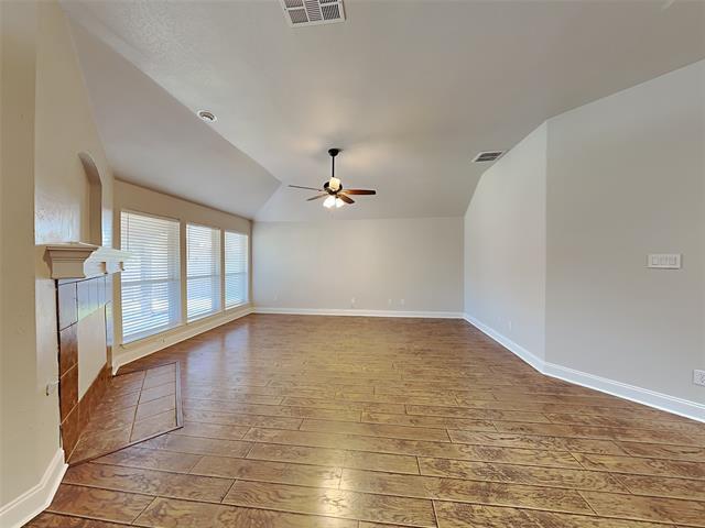 Foto del edificio - 2461 Wagonwheel Dr