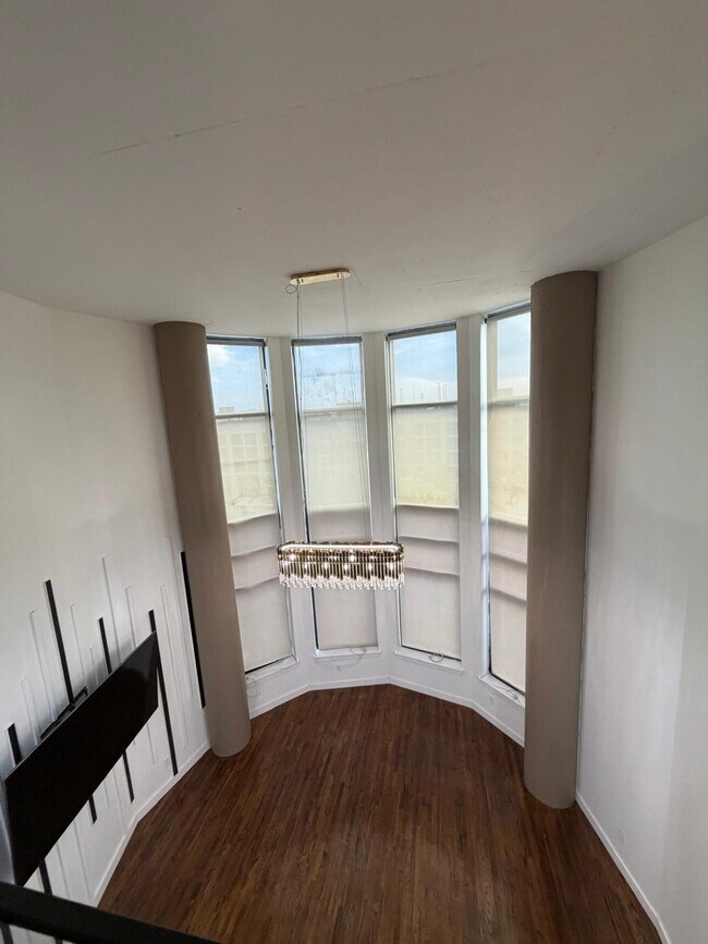 Foto del edificio - 5005 Hidalgo St