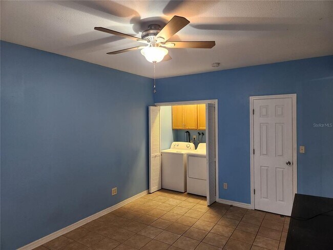 Foto del edificio - 1215 Skyview Blvd