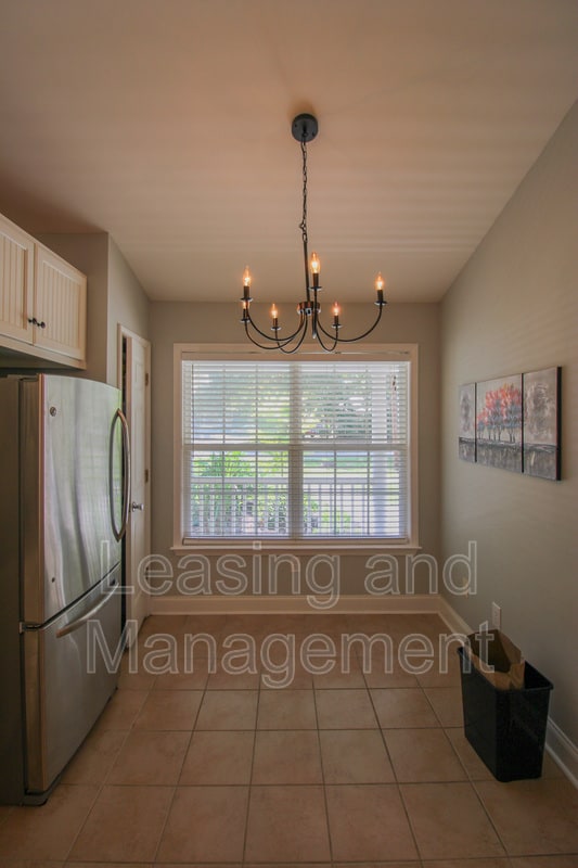 Building Photo - 3259 Walter Dr