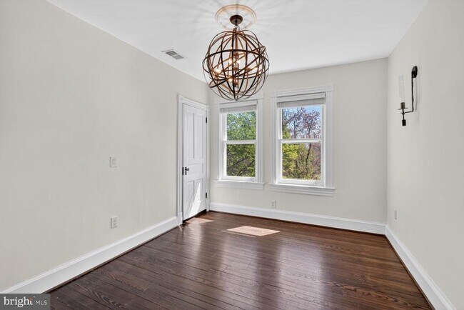 Foto del edificio - 4701 Cumberland Ave