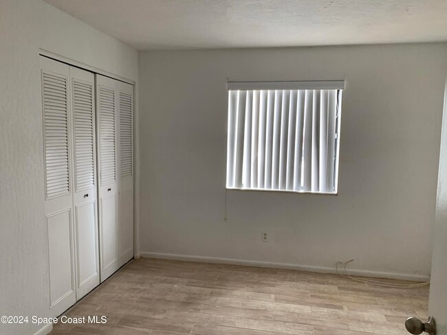 Building Photo - 2190 Forest Knoll Dr NE