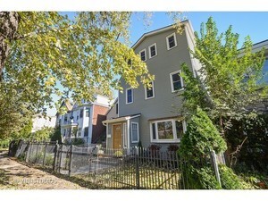 Foto principal - 6125 N Ravenswood Ave