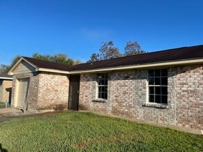 Building Photo - 4751 E Ridge Creek Dr
