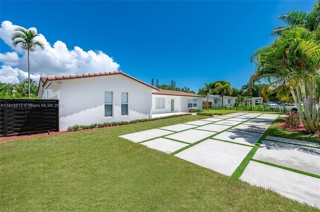 Foto del edificio - 10113 SW 140th St