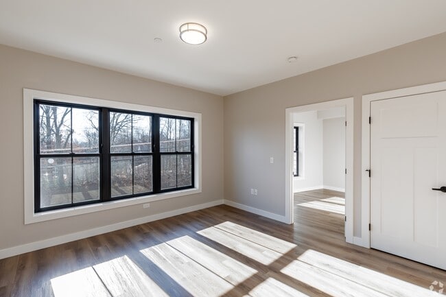 Photo - 401 Albany Turnpike Townhome