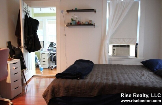 Building Photo - 45 South St