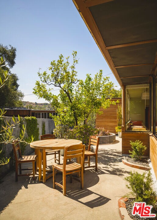 Foto del edificio - 541 Suncourt Terrace