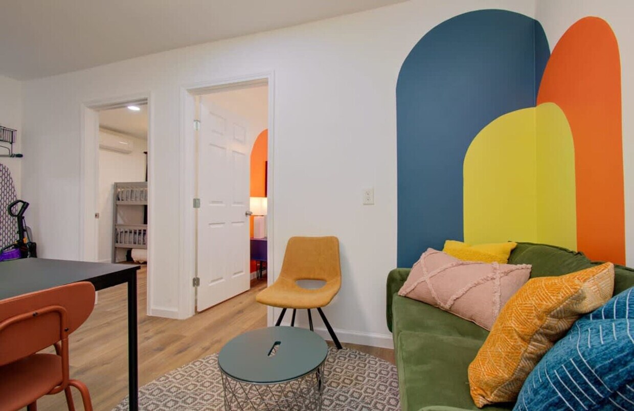 Foto principal - 6403 Avenue C