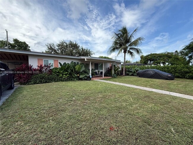 Building Photo - 10031 Jamaica Dr