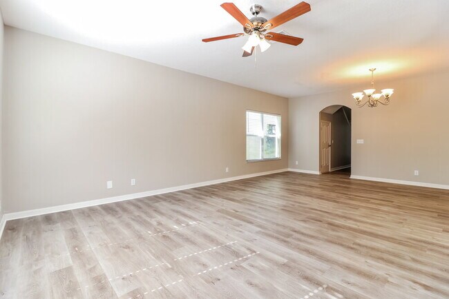 Building Photo - 5867 Wrenwater Dr