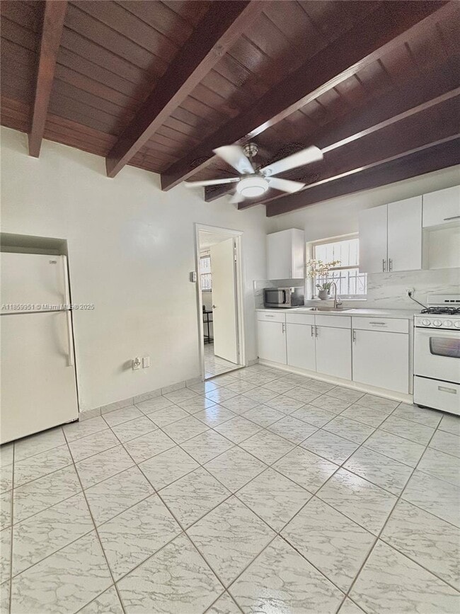 Foto del edificio - 618 E 24th St