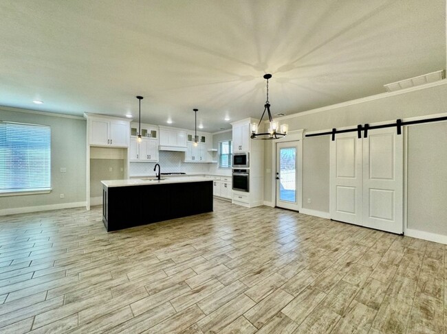 Foto del edificio - Gorgeous 4 Bed 2.5 Bath in Edmond