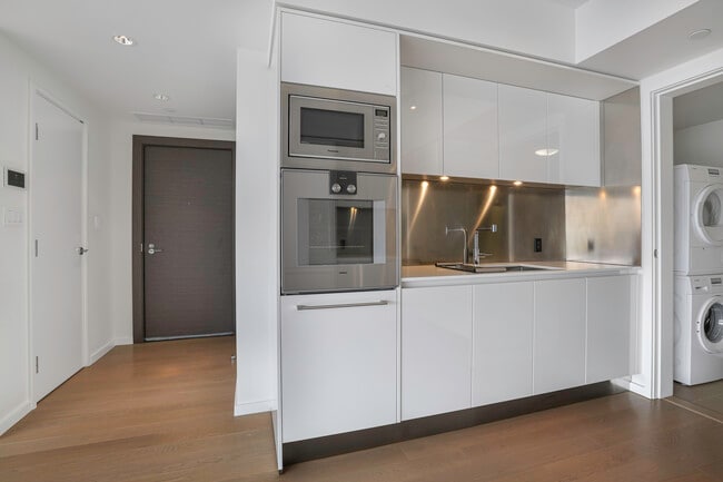 Building Photo - 1151-1151 W Georgia St