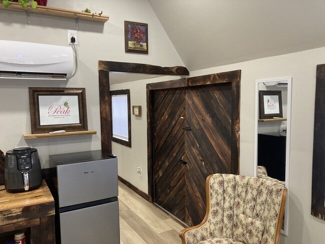 Foto del edificio - 2924 Richmond Way