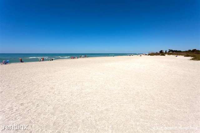 Foto del edificio - 328 Bayshore Dr