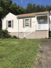 Building Photo - 2315 Greenfield Ln