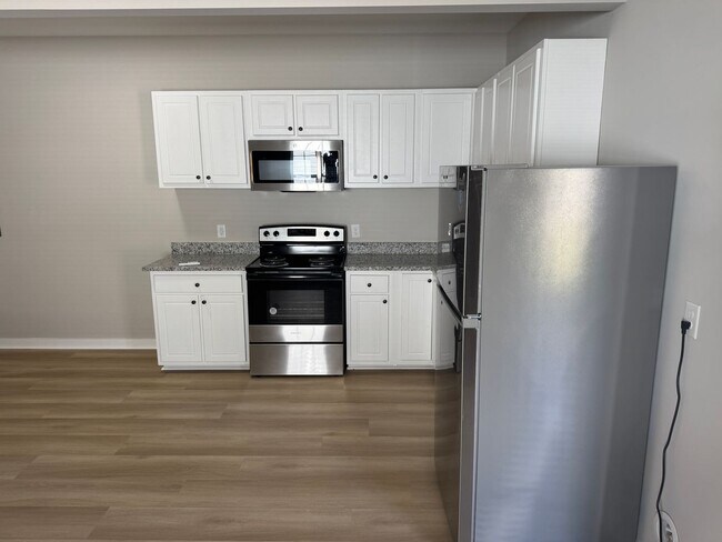 Foto del edificio - 817-821 Belleview Ave