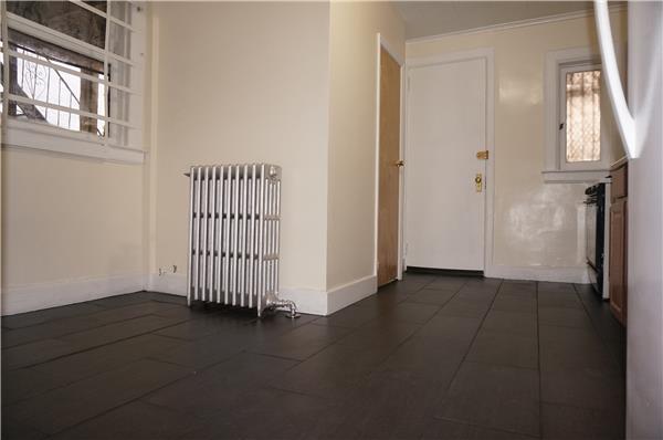 Building Photo - 373 Parkside Ave
