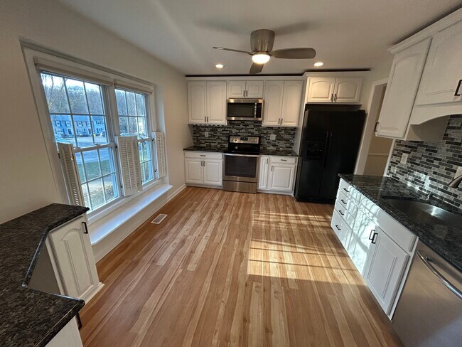 Kitchen 1 - 69 Old Mill Bottom Rd N