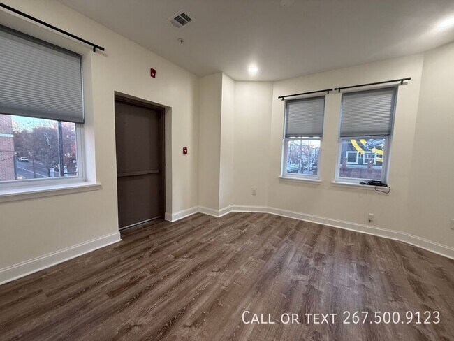 Building Photo - 301 South St