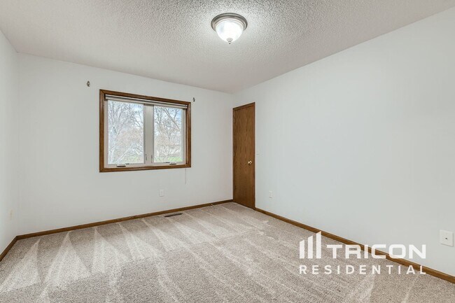 Foto del edificio - 739 Ashley Dr
