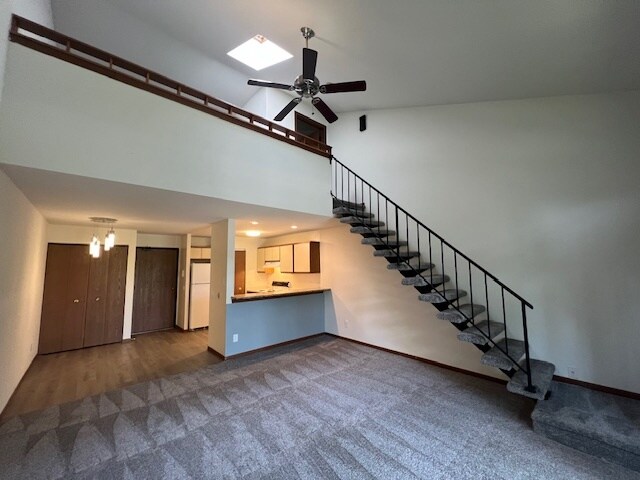 Pine Crest Apartments