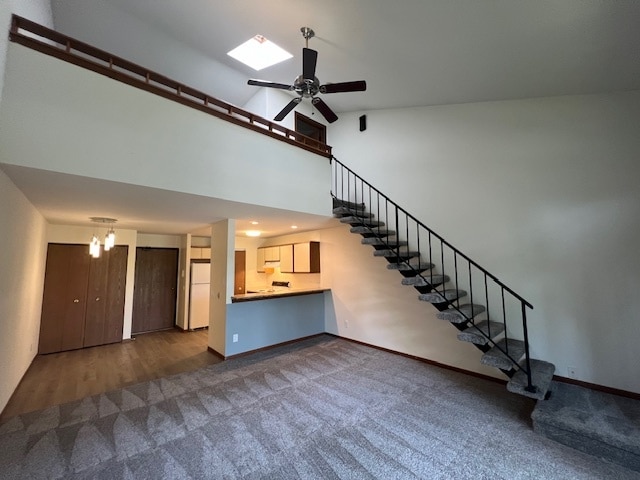 Primary Photo - Pine Crest Apartments