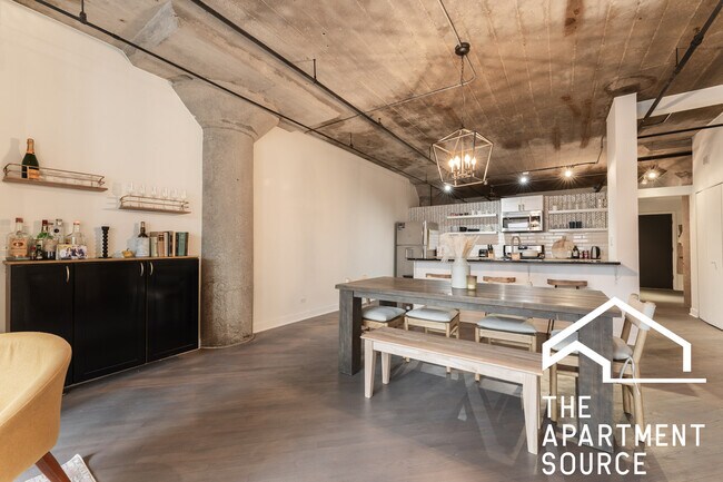 Foto del edificio - 411 W Ontario St
