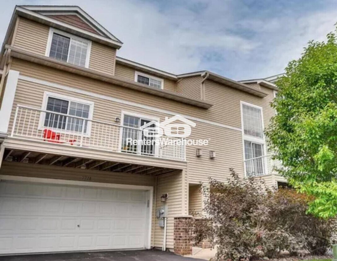 Foto principal - 7728 Lachman Ave NE