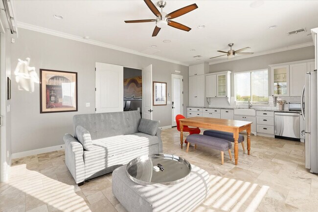 Foto del edificio - 6708 E Calle de Las Estrellas Rd