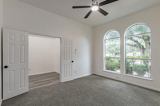 Foto del edificio - 1505 Kittyhawk Dr