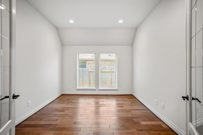 Building Photo - 241 Trillium Pk Lp