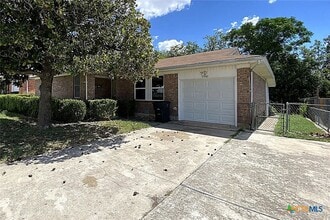 Building Photo - 2306 Poage Ave