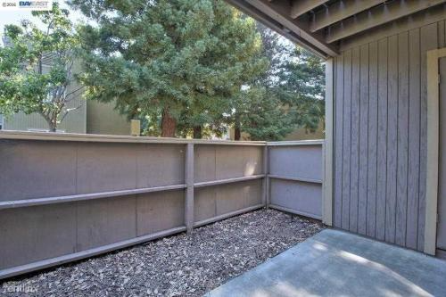 Foto del edificio - 37294 Spruce Terrace