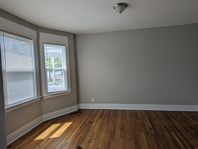 Building Photo - 675 3rd Ave