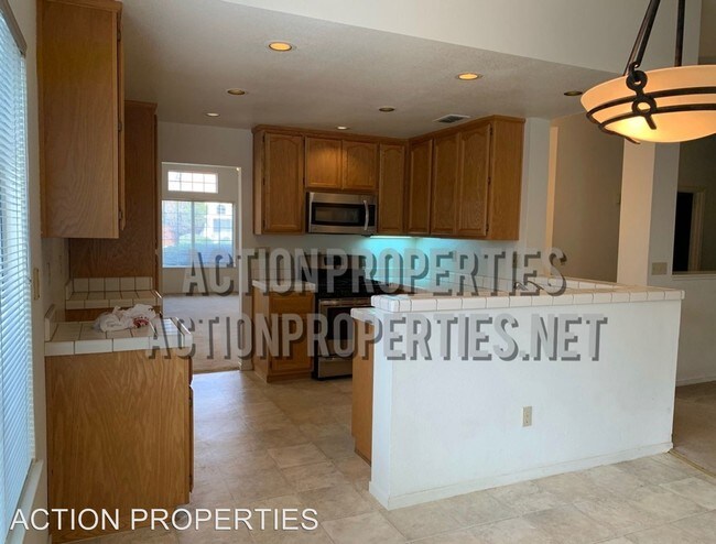 Building Photo - 3 br, 2 bath House - 2806 Club Drive