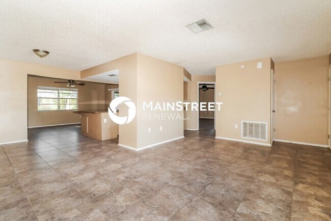 Building Photo - 3 Bedroom Pet-Friendly Home in Spring Hill, FL with Main Street Renewal