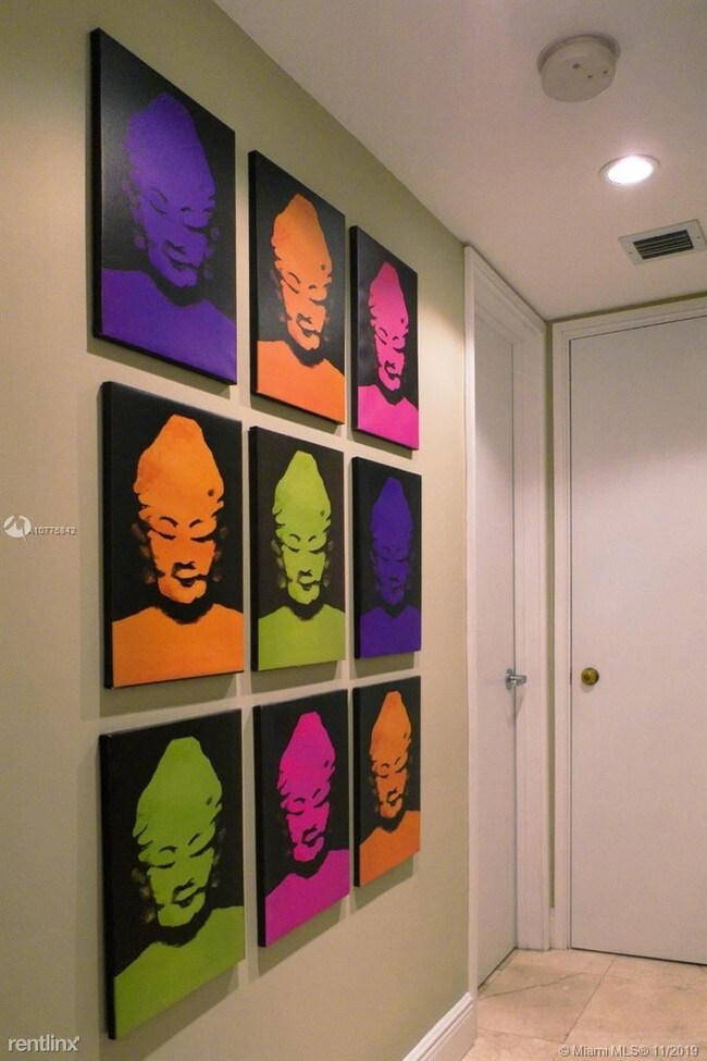 Building Photo - 61 Collins Ave