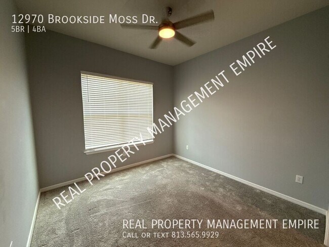 Foto del edificio - 12970 Brookside Moss Dr