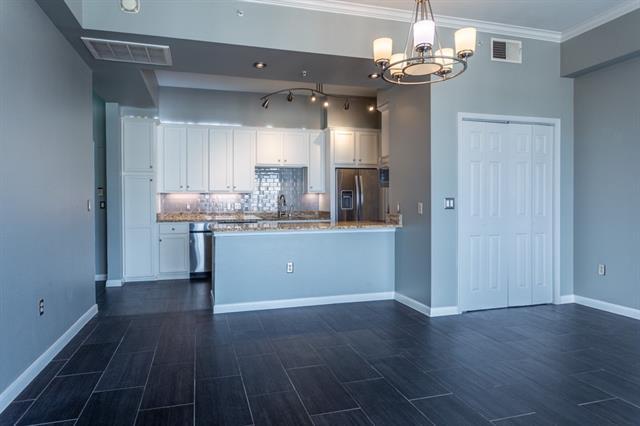 Building Photo - 3225 Turtle Creek Blvd Blvd
